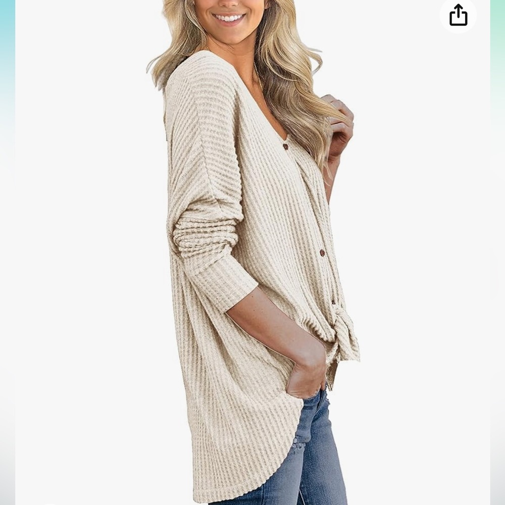 Button down sweater - Picture 2 of 3